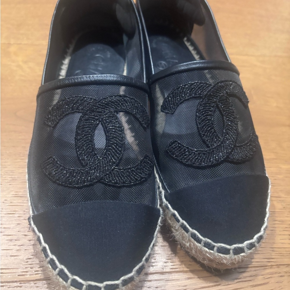 CHANEL Black Espadrille Slip-On Flats with Signature CC Motif